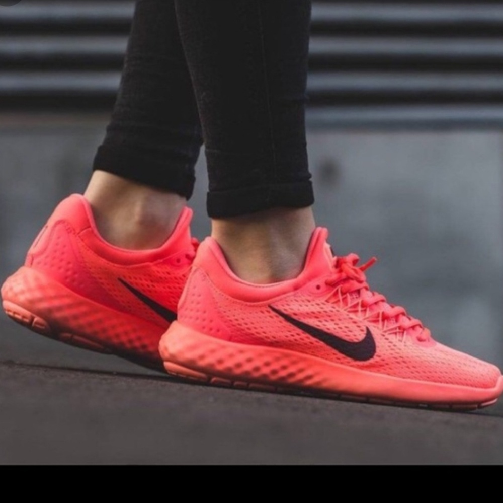 Nike Lunar Skyelux "Hot Punch/ Night Maroon"